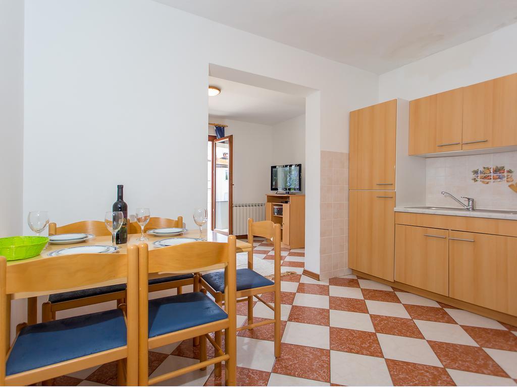 Apartments Ava Porec Exterior photo