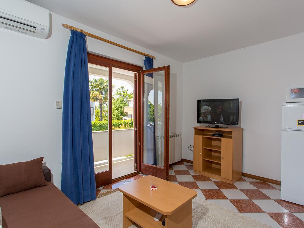 Apartments Ava Porec Exterior photo