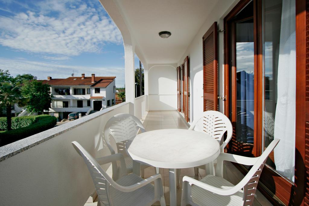 Apartments Ava Porec Exterior photo